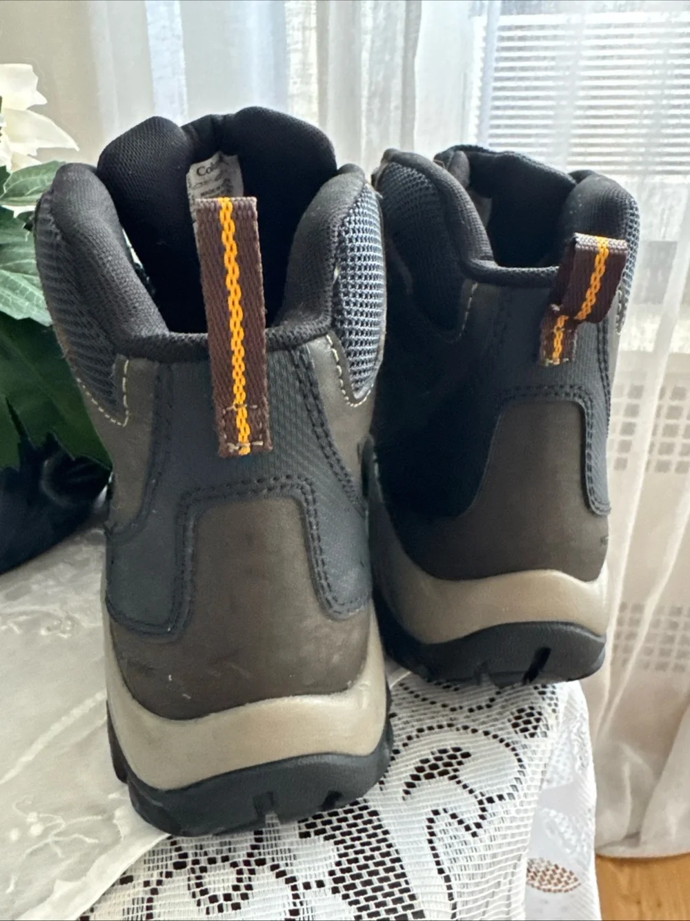 Columbia Dark Brown and Black Men's Hiking Boots